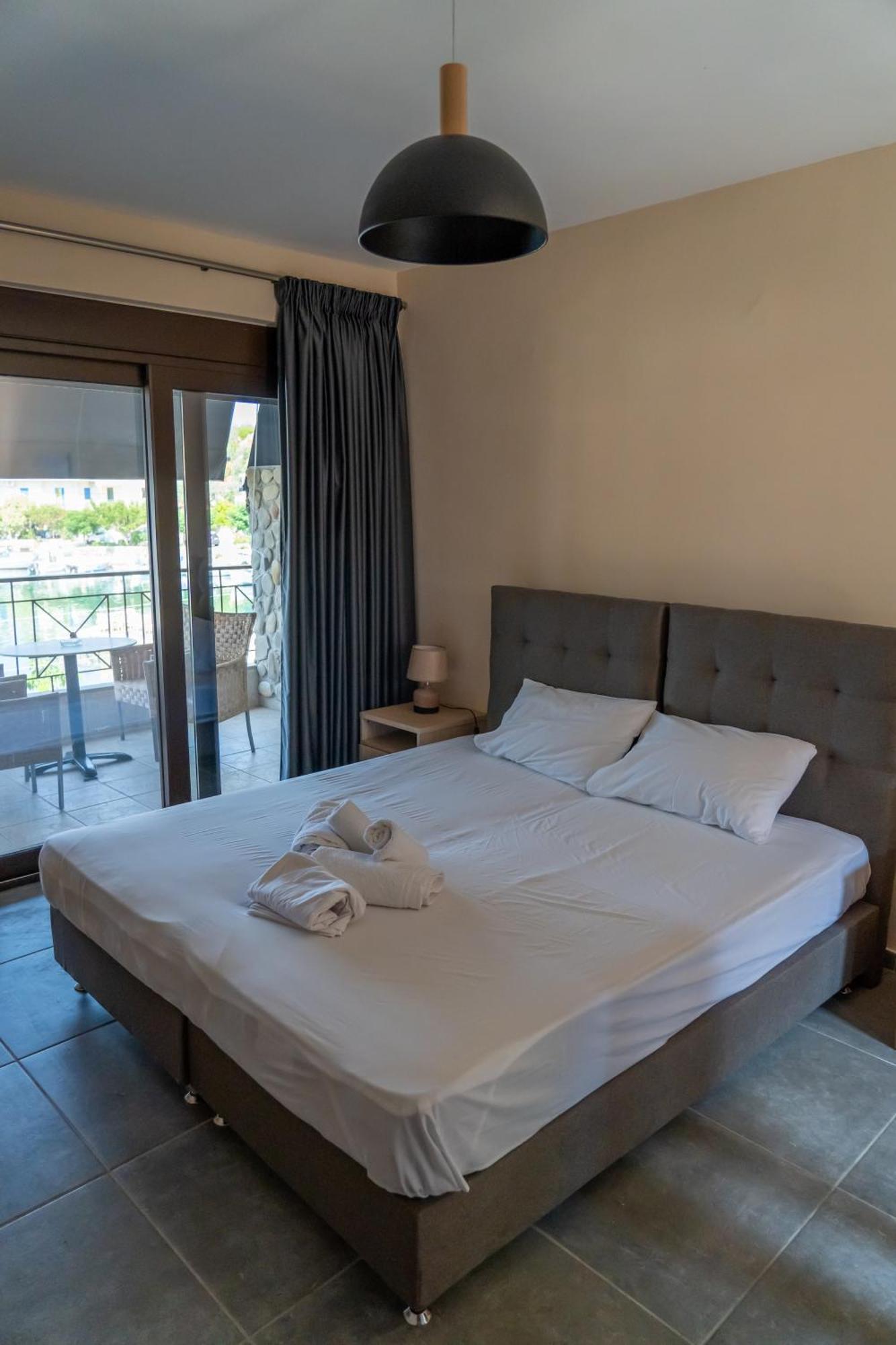 Prego Living Apartments Vathi  Exterior foto